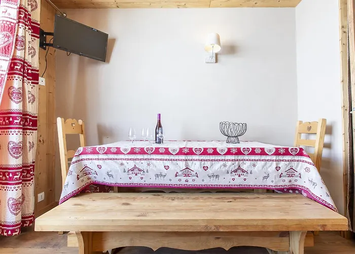 & Les Temples Du Soleil - فال تورُن